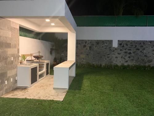 Preciosa casa nueva minimalista en Lomas de Cocoyoc
