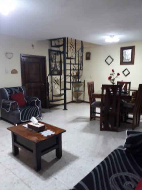 VENTA DE CASA EN EL BARRIO DE SAN JUAN CELAYA