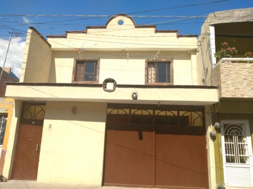 VENTA DE CASA EN EL BARRIO DE SAN JUAN CELAYA