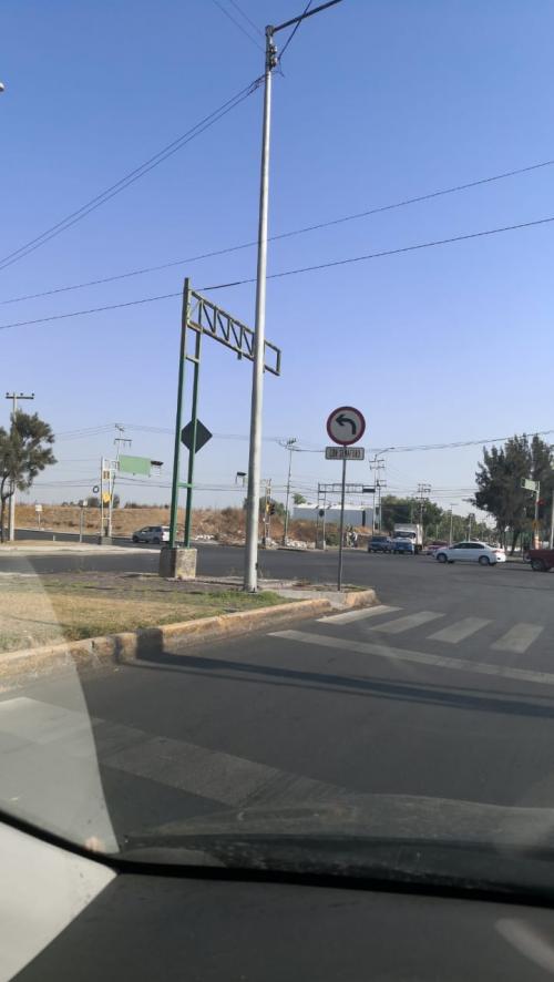 Terreno de 17 hect�reas, plano, uso comercial y habitacion