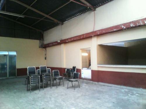 BODEGA EN SAN NICOL�S. EXCELENTE OPORTUNIDAD.