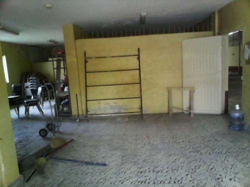 BODEGA EN SAN NICOL�S. EXCELENTE OPORTUNIDAD.
